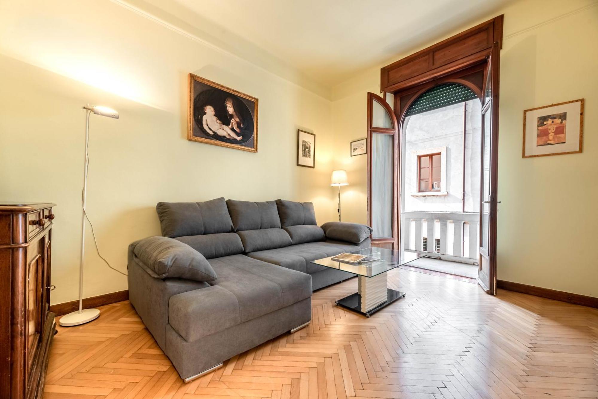 Piazza Isolo Central Apartment Verona Exterior foto