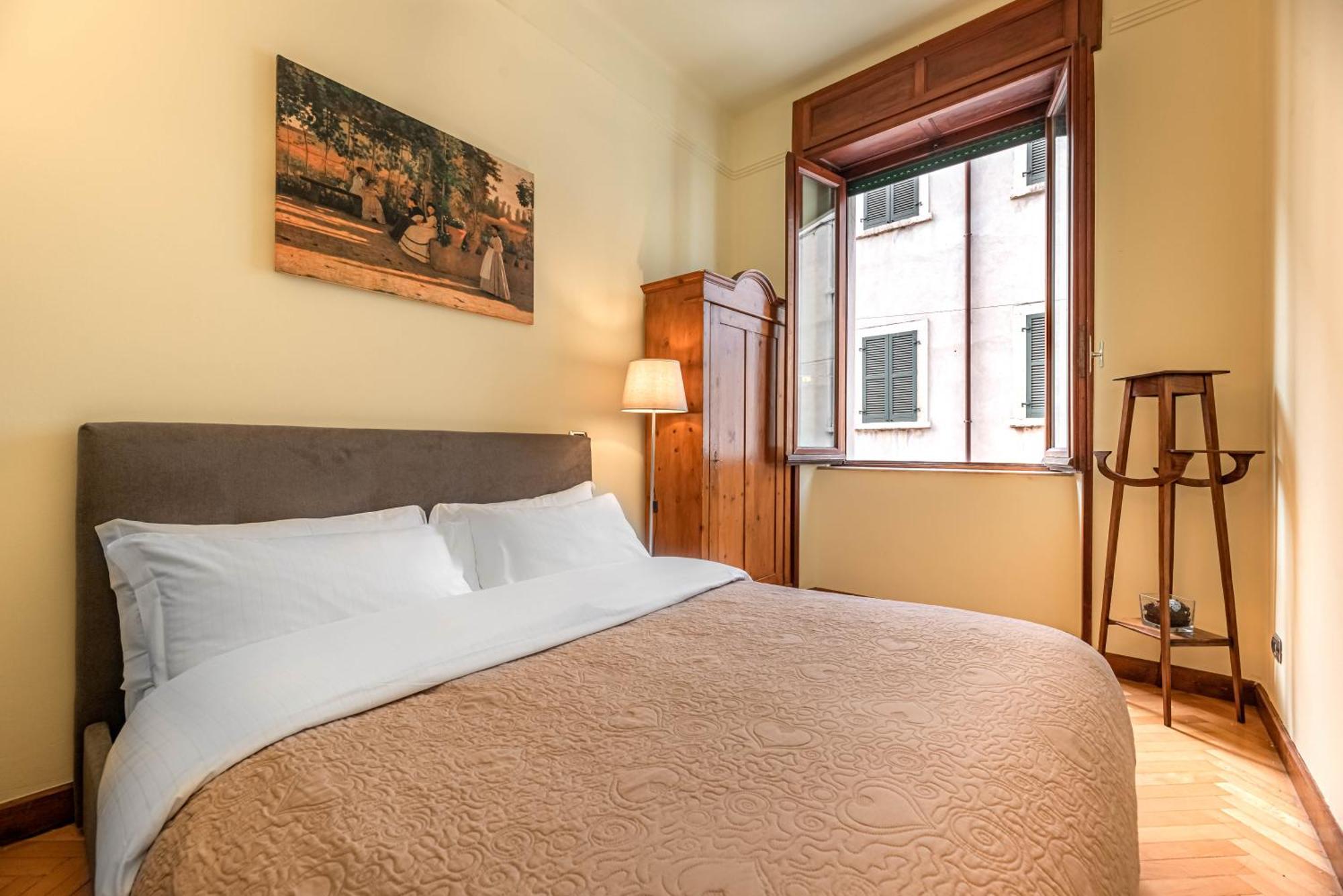Piazza Isolo Central Apartment Verona Exterior foto